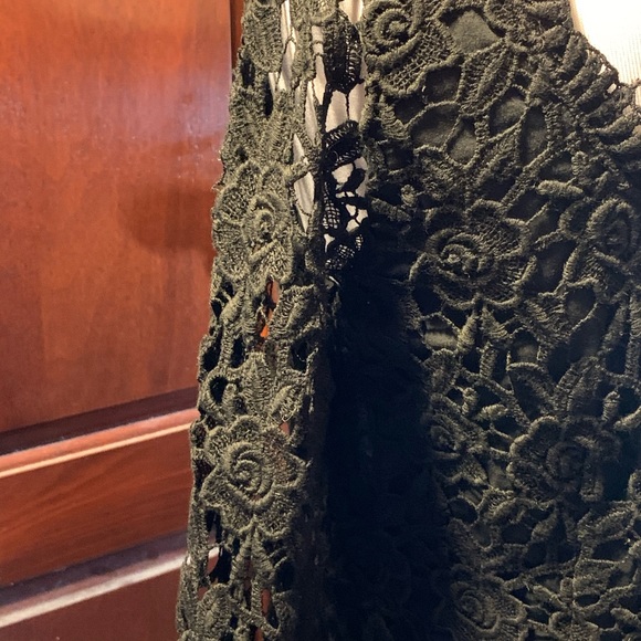 White House Black Market lace dress size 2 - Picture 3 of 4